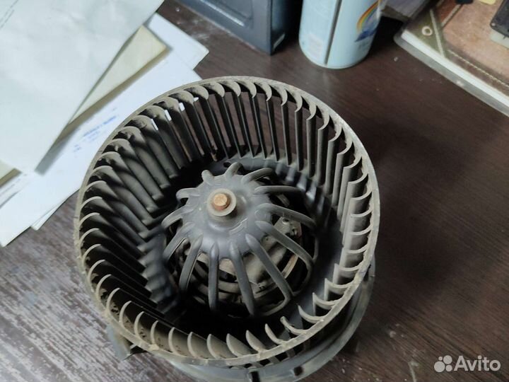 Моторчик печки renault logan 2006г