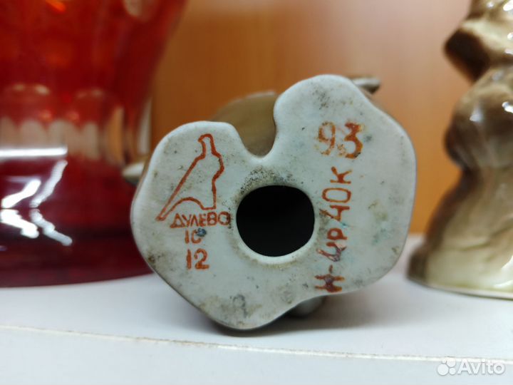 Фарфоровые статуэтки продам