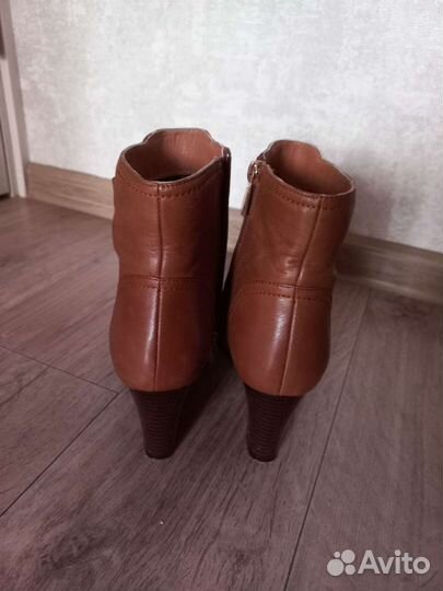 Ботинки женские