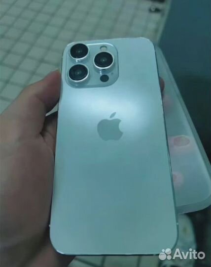 iPhone 15 Pro, 256 ГБ