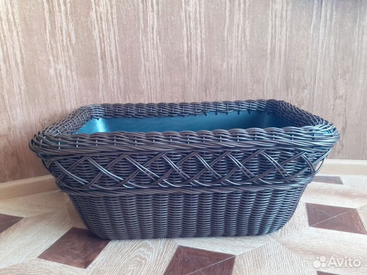 Плетение кашпо из ротанга