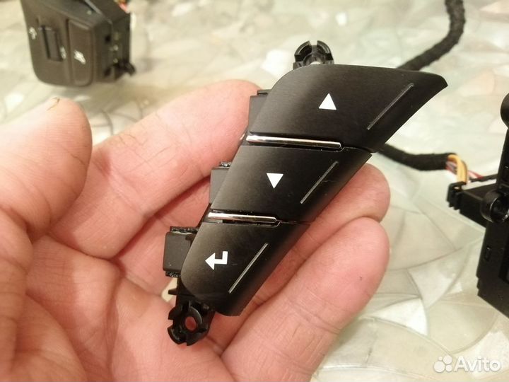 Кнопки руля Kia Ceed 2012