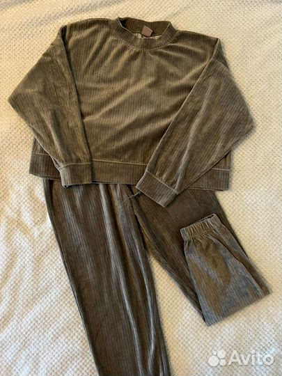 Пакет вещей на девушку. Размер S-M