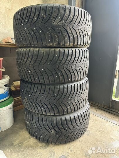 Accelera Badak X-Treme 245/40 R18