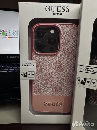 Чехол Guess на iPhone