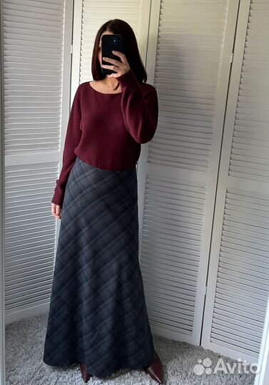 Юбка-макси Emka Fashion, джемпер Uniqlo