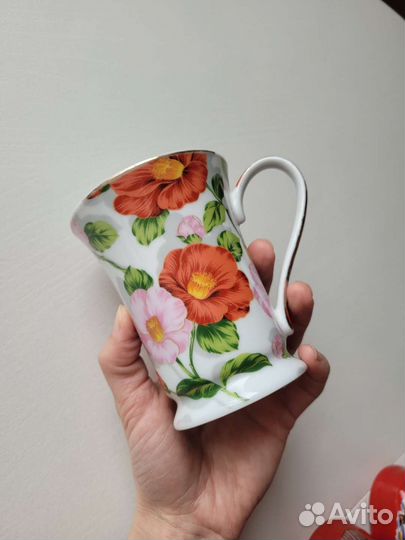 Фарфоровая чашка