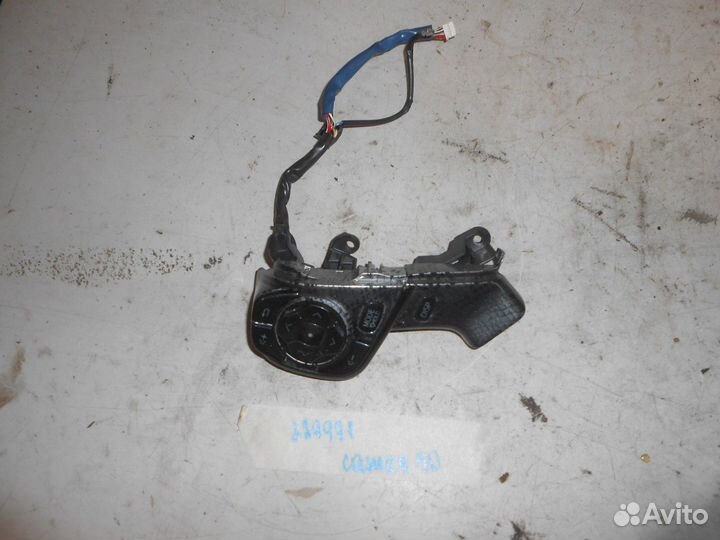 Блок кнопок управления магнитолой (Toyota Camry)