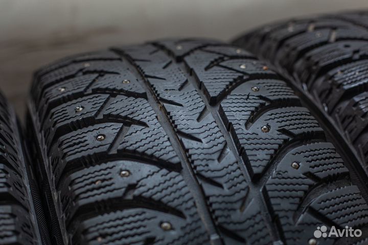 Колёса зимние штампы vw R16 Bridgestone ice cruise