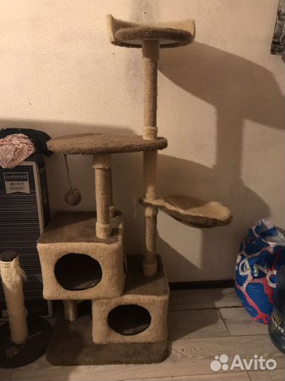 Домик для кошки с когтеточкой