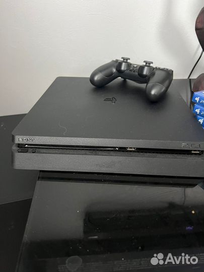 Sony PS4 с играми 1tb