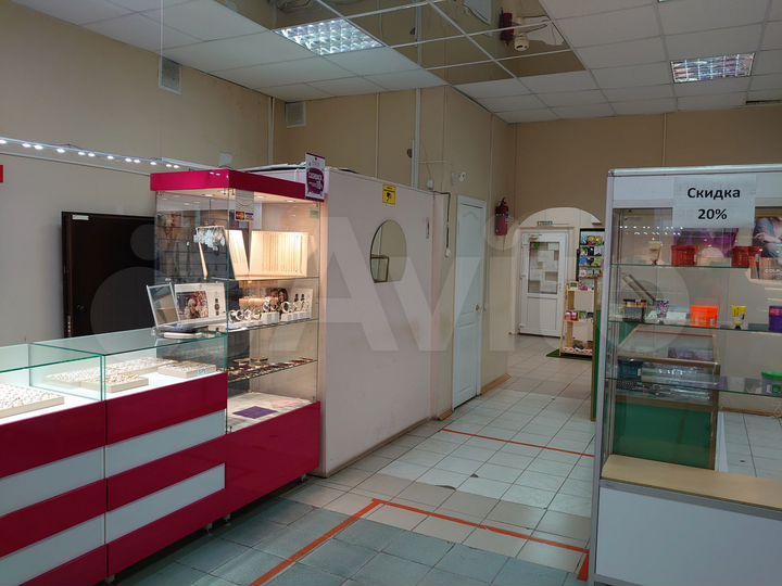 Магазин, 81 м²