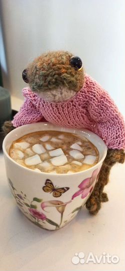 Интерьерная лягушка ручной работы