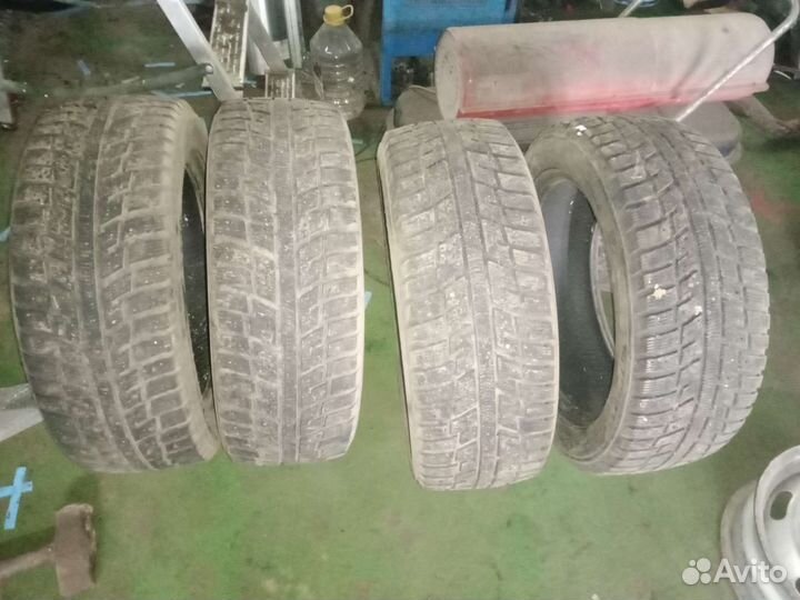 Kumho I'Zen KW22 215/55 R17 98T