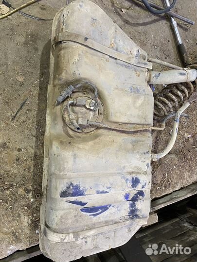 Топливный бак ваз 2110