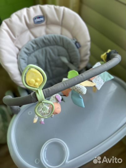 Детский стульчик для кормления chicco