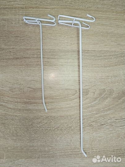 Крючки одинарные на решетку, стенды, сетку