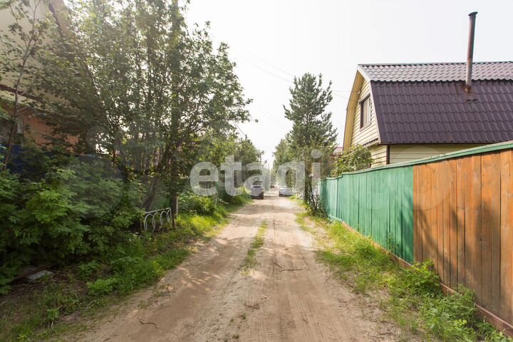 Дача 26,9 м² на участке 5,9 сот.