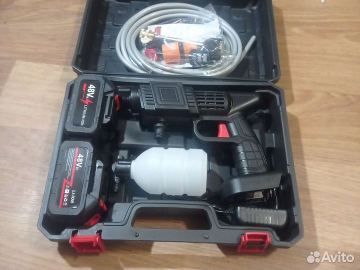 Аккумуляторная автомойка Modengo/ пила