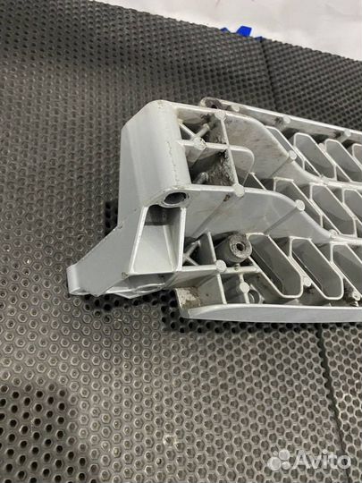 Ступень правая Volvo FH4 82859306