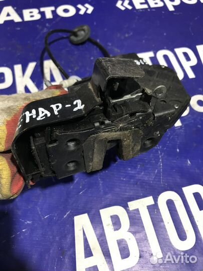 Замок двери Land Rover Freelander 2