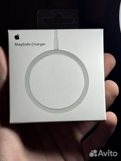 MagSafe зарядка для iPhone