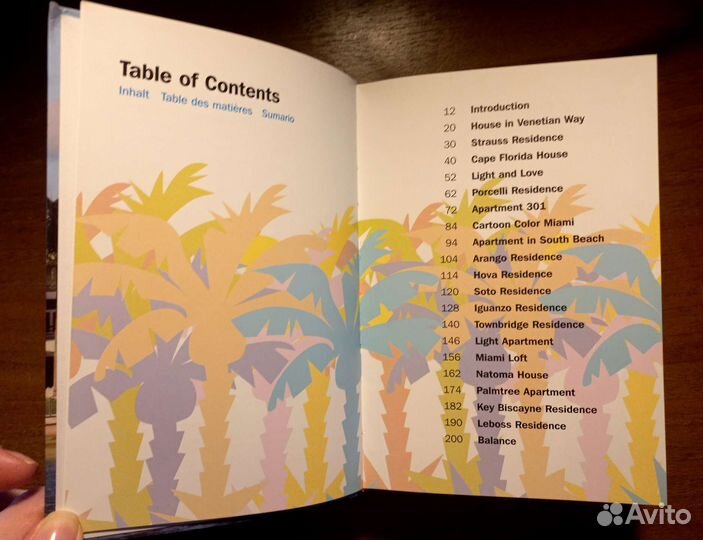 Книга Miami Houses на английском