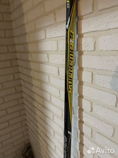 Клюшка хоккейная