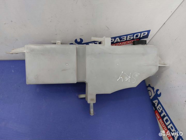 Расширительный бачок Nissan Skyline V36