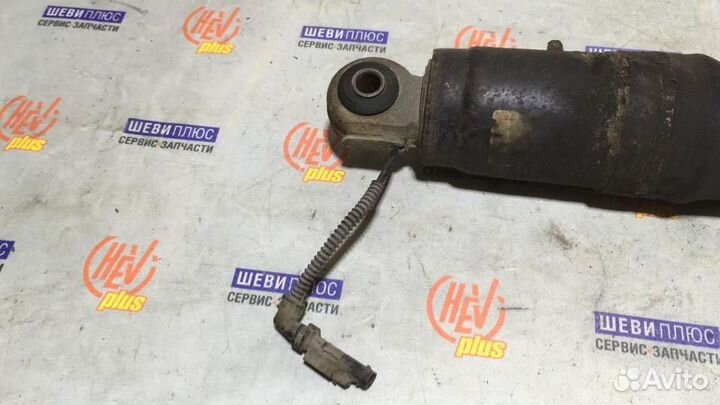 Амортизатор Cadillac Escalade