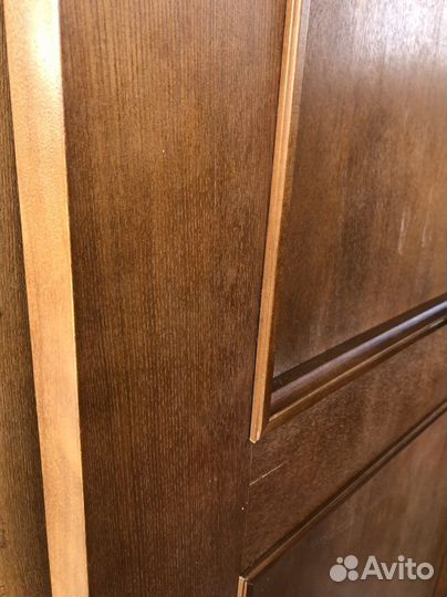 Хорошая дверь дерево