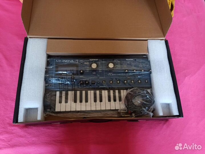 Novation Mininova