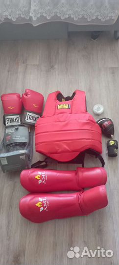 Комплект защиты для единоборств