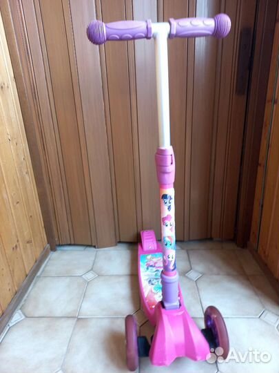 Самокат детский hasbro трехколесный бу