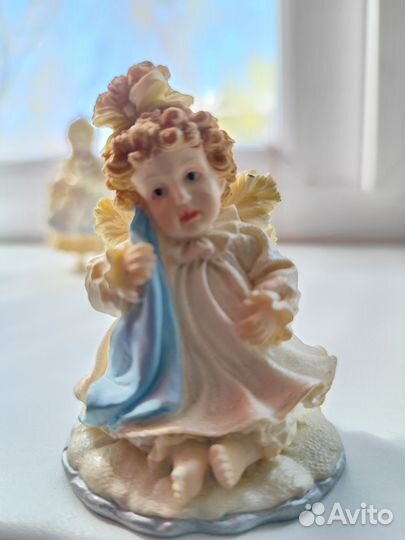 Кукла статуэтка