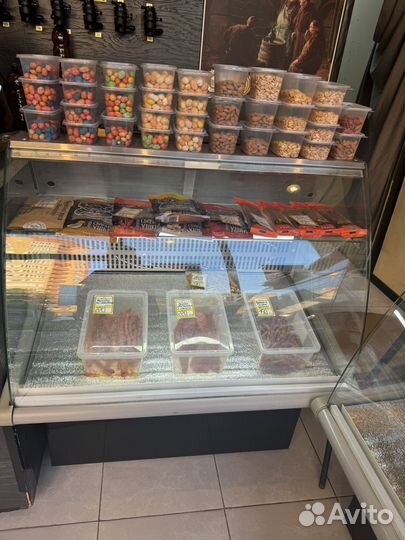 Холодильник под пиво; витрина холодильник