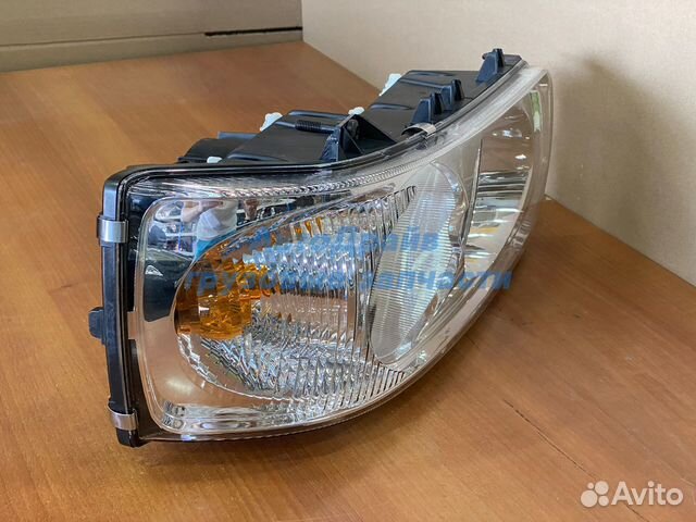 Фара Daf Xf95 105 правая без регулировки