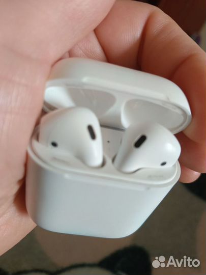 Наушники airpods