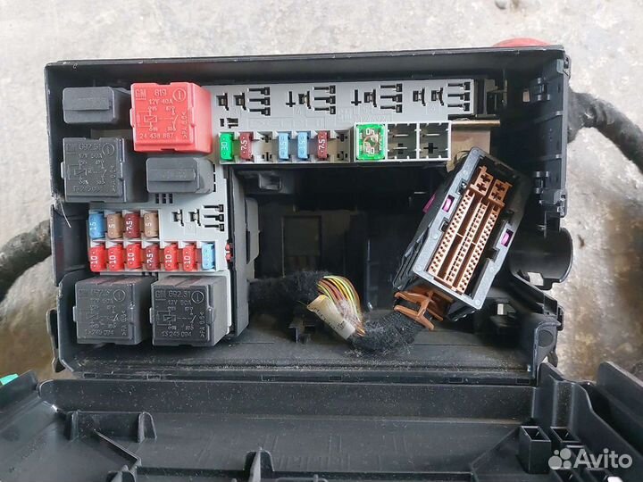 Проводка подкапотная Opel Corsa D 13252909