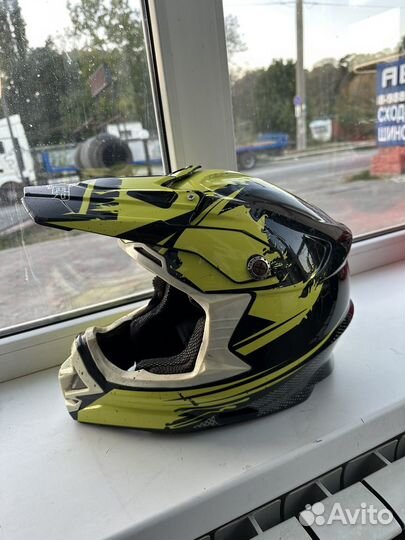 Кроссовый шлем