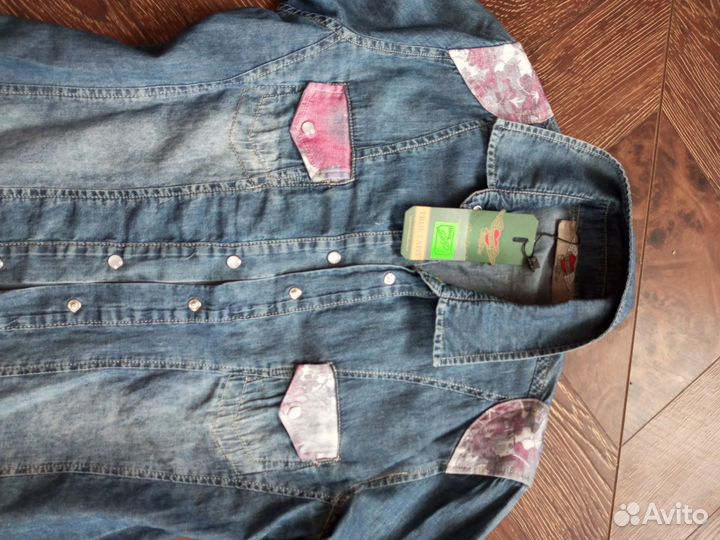 Джинсовая рубашка