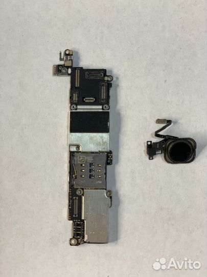 iPhone SE, 16 ГБ