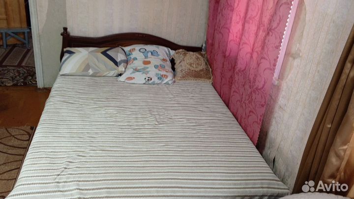 Кровать двухспальная с матрасом бу