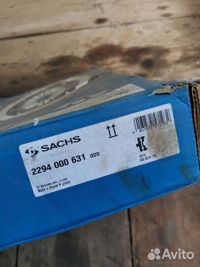 Маховик двухмассовый 2294000631 sachs