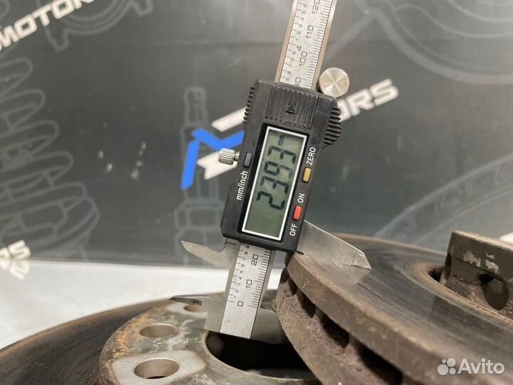 Тормозной диск передний Audi A6 C5 ACK 1997