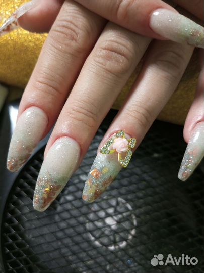 Наращивание ногтей