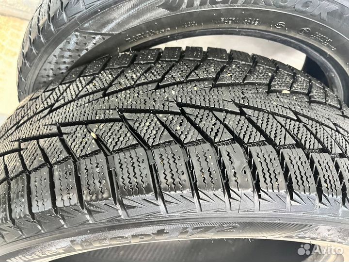 Hankook Winter I'Cept iZ 2 W616 215/55 R17 98T