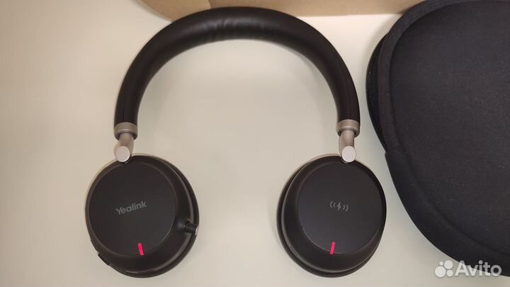 Беспроводная гарнитура Yealink BH72 UC Black USB-A