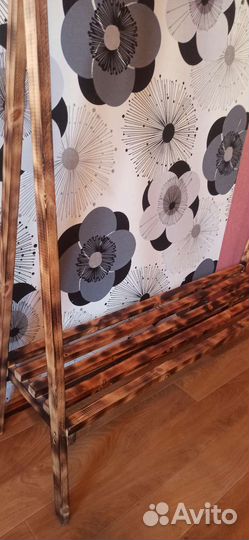 Вешалка для одежды напольная деревянная