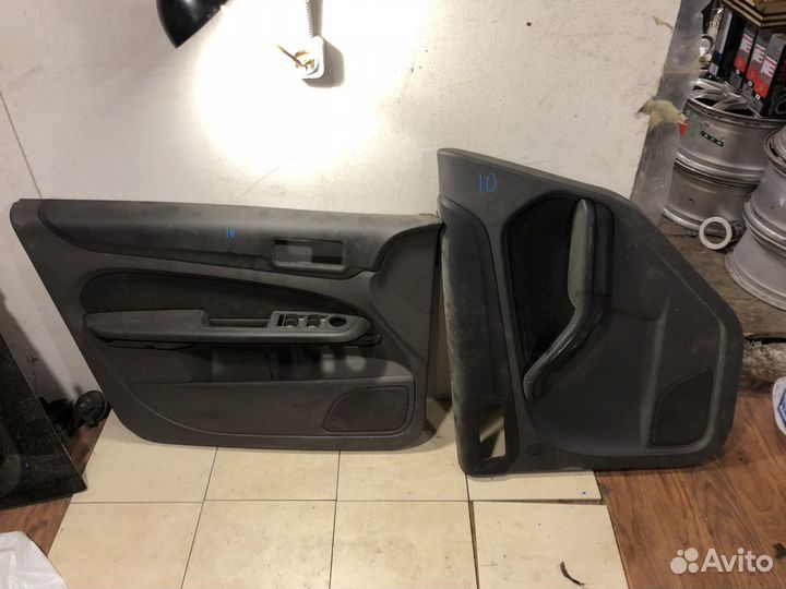 Обшивки дверей Форд Фокус2 седан дорест ghia